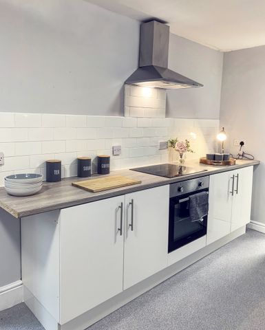 Liverpool, L8 - Photo 2