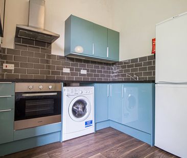 Apt 8, Clarendon House - Photo 6