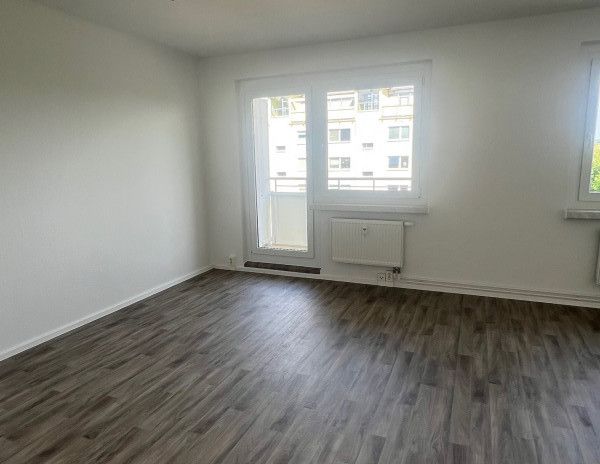 *** Grüner wohnen *** in attraktiver 2-Raum-Whg. mit Balkon in Hutholz! - Foto 1