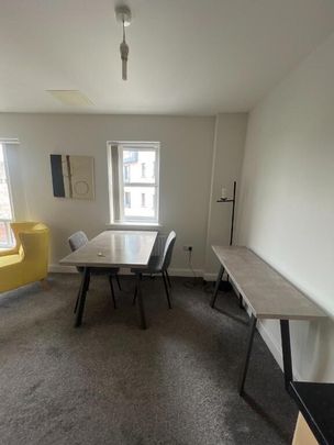 711 College Court Central, 56 King Street, Belfast, BT1 6BZ - Photo 1