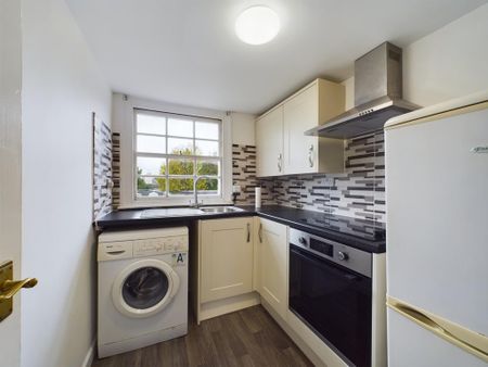 1 bedroom flat to rent - Photo 3