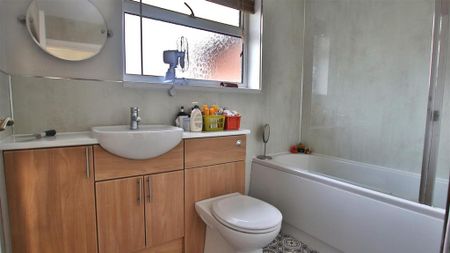 3 bedroom house to rent - Photo 3