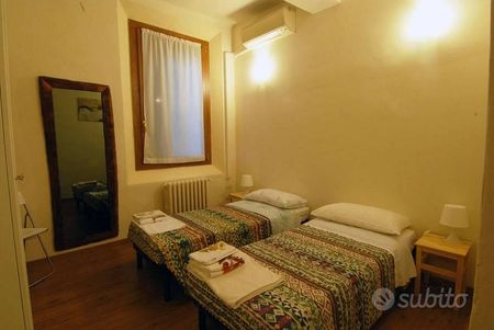Stanza in appartamento di 15 m² a Bologna - Photo 3