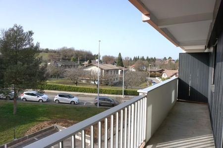Location Appartement 1 pièce 30m² CRAN GEVRIER 74960 - Photo 2