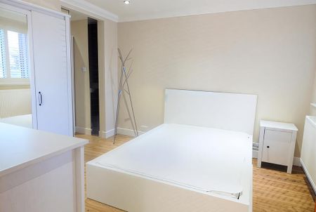 3 bedroom ground floor maisonette to rent - Photo 4