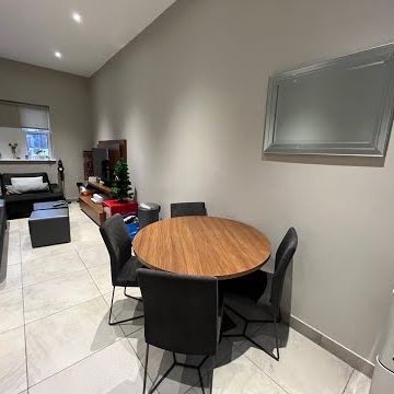 2 Bed Flat, Trafalgar House, LS1 - Photo 1