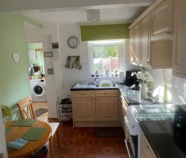 2 bedroom terraced house to rent - Photo 4