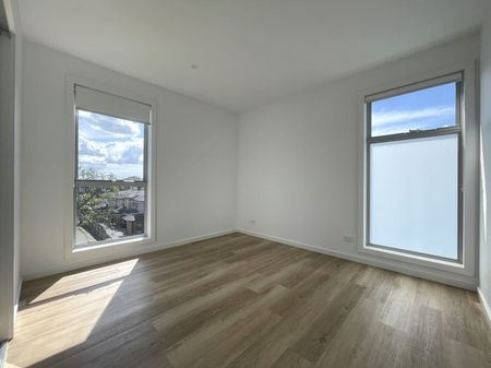 Perfectly Positioned Within A Moments Walk to Everything - Photo 5