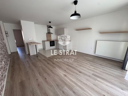 Location Appartement 3 pièces 60m² - Photo 3