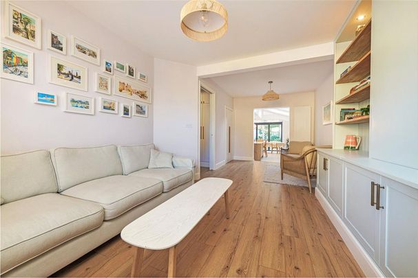 4 bedroom terraced house to rent - Photo 1