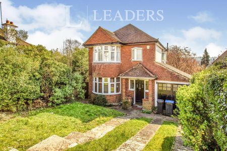 3 bedroom house to rent Blenheim Park Road, South Croydon, CR2 - Photo 2