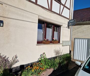 Teilmöbilierte 2-Zimmerwohnung im Tharandter Wald ab 01.11.25 frei ... - Photo 1