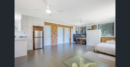 Low-Maintenance Flat - Photo 2