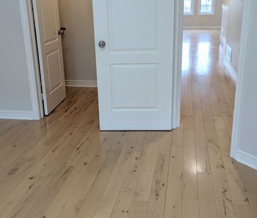 For Lease - 50 Smith Street Unit# Main Floor, Bradford West Gwillim... - Photo 3