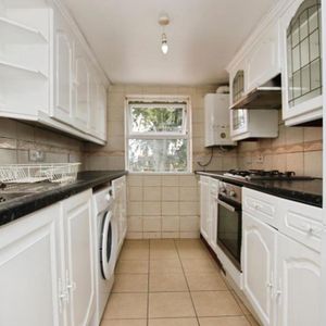 Unfurnished room to rent in Montpelier! Available now! - Photo 2