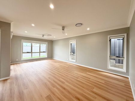 36 Craftsman Road, North Rothbury - Photo 2