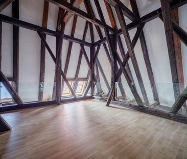 Charming 2.5 Zimmer-Loft im Schloss Sensebrück zu vermieten - Photo 4