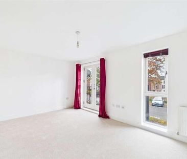 Vulcan Drive, The Parks, Bracknell, Berkshire, RG12 - Photo 5