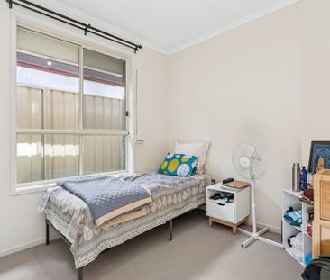 Your Perfect Family Home in the Heart of Ingle Farm with 6.6kW Solar! - Photo 6