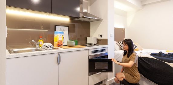 1 bedroom Flat To Rent - Photo 2