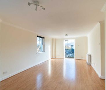 3 bedroom apartment to rent - Photo 3