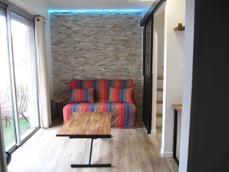 Location Appartement 1 pièce 29m² ST RAPHAEL 83700 - Photo 3