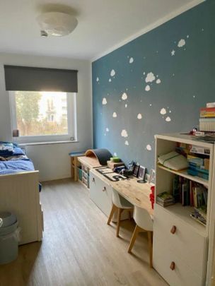 Schöne 2,5 Zimmer Wohnung mit Balkon - in Hamburg Hamm - Photo 1