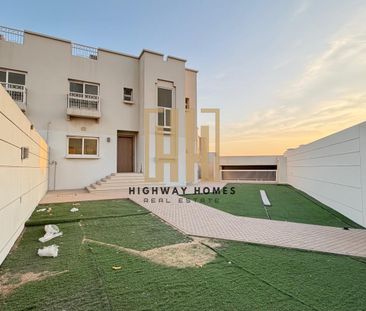 Elegant Corner 3BR Villa with wardrobes+ Maidroom - Photo 6