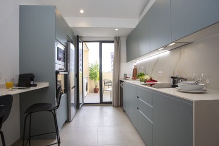 Ático con Terraza y 3 Habitaciones en Russafa - Photo 4