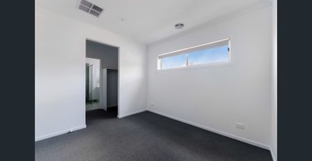 **RECEIVE ONE MONTH’S FREE RENT, ASK US HOW! Brand New 4-Bedroom Home for Lease – Wyndham Vale - Photo 4