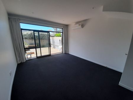 Contemporary Living at Ocean View Terrace - Photo 2