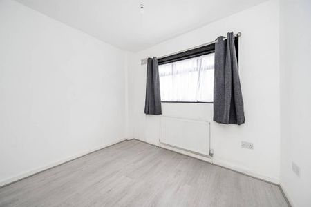 5 bedroom flat to rent - Photo 5