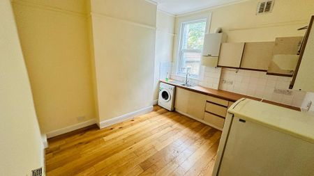 1 bedroom flat to rent - Photo 4