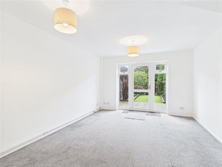 2 bedroom terraced house to rent - Photo 3