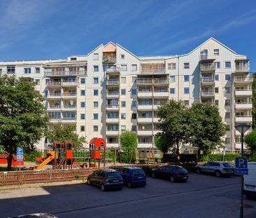 Barrtorpsvägen, Södertälje - Photo 1