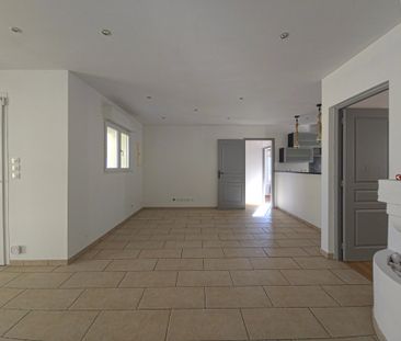 Location Maison 4 pièces 82m² MARSEILLE 11ème - Photo 4