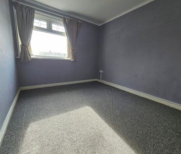43 Parkhall Road, Antrim, BT41 1BU - Photo 4