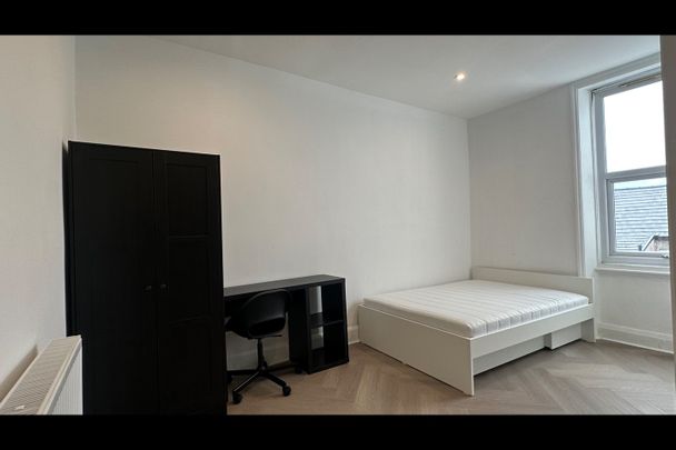 Room in a Shared House, Deane Road, L7 - Photo 1