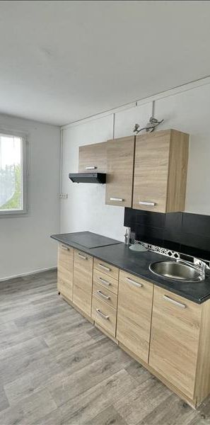 2 pièces - 49,5 m² - 5ème étage - Colocation non autorisée - Photo 1