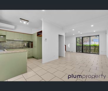 8 Soudan Street, Toowong, Qld 4066 - Photo 6