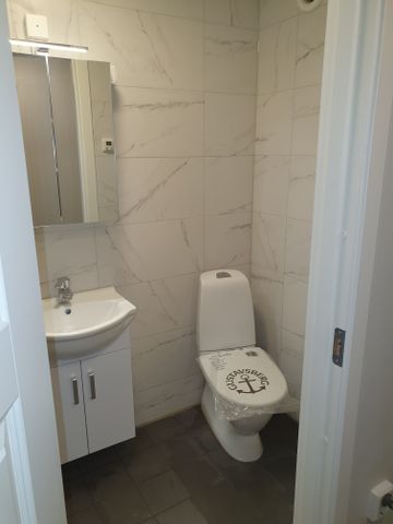 Nordkroksvägen, Vargön - Photo 2