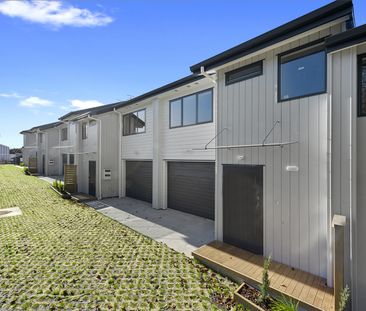 Stylish Inner City Living - **rent Special** - Photo 6