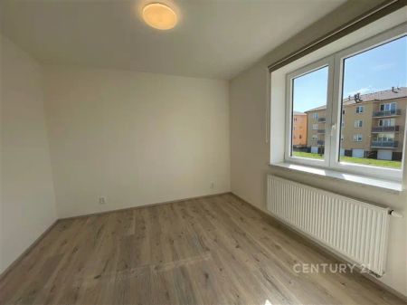 Byt 3+kk v novostavbě v Chřášťanech, Středočeský kraj – moderní bydlení se sklepem a možností garáže - Photo 5