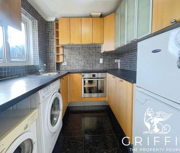 Salisbury Road, Grays, RM17 - Photo 4