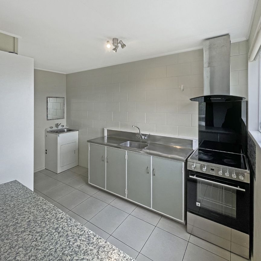 2 Bedroom in Maungaraki - Photo 1