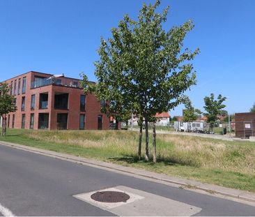 Recente 3-slaapkamerwoning met garage en tuin te huur in Izegem - Foto 1