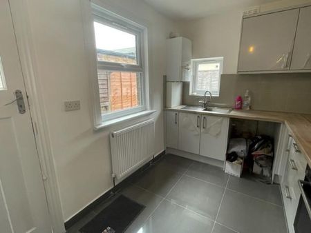 3 bedroom house to rent - Photo 5