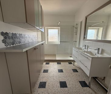 Location appartement 4 pièces, 120.55m², Carcassonne - Photo 5
