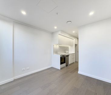 Welcome to apartment 411 in Hyde Lane. - Photo 4