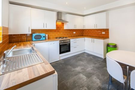 Chiswick Terrace, Hyde Park, Leeds, LS6 1QG - Photo 4